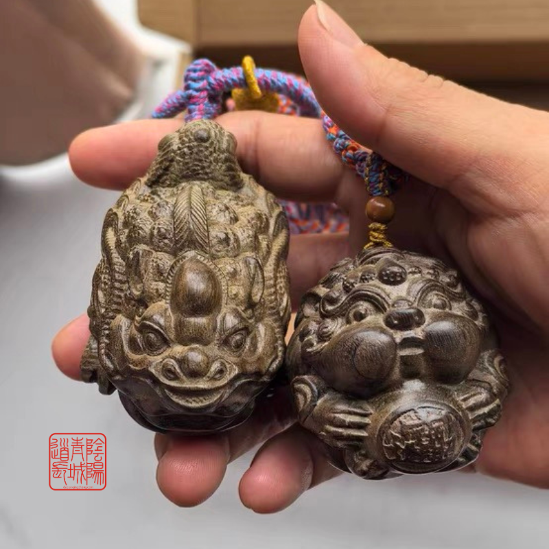 ⭐守財護主⭐金絲楠木金蟾貔貅包包掛件