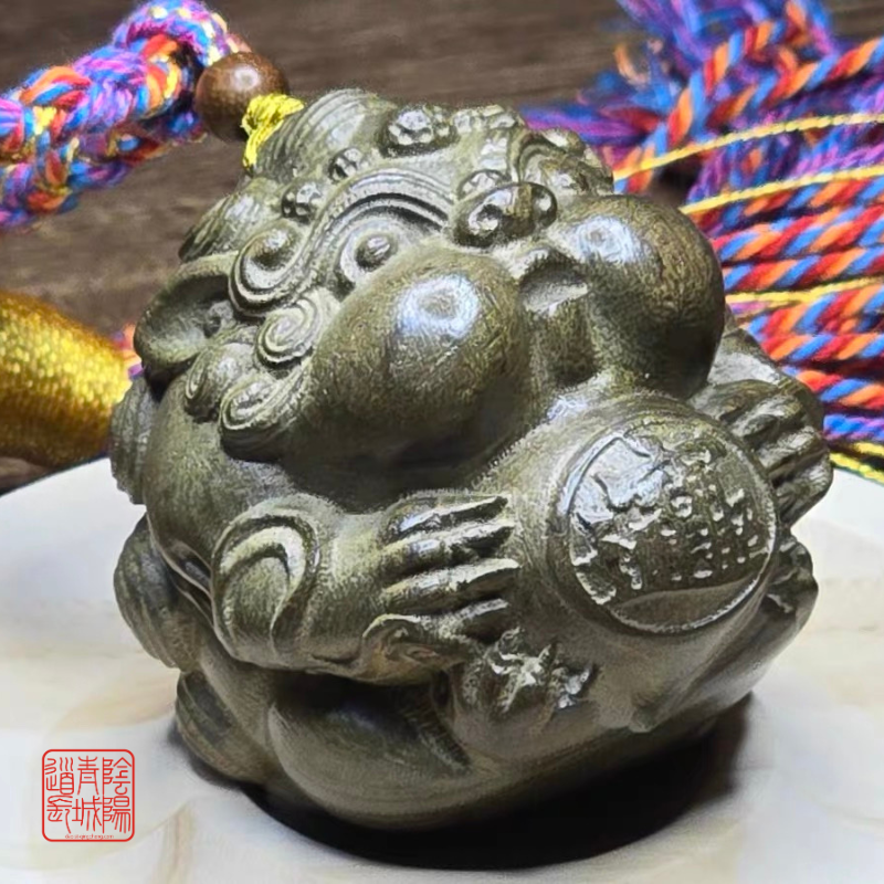 ⭐守財護主⭐金絲楠木金蟾貔貅包包掛件