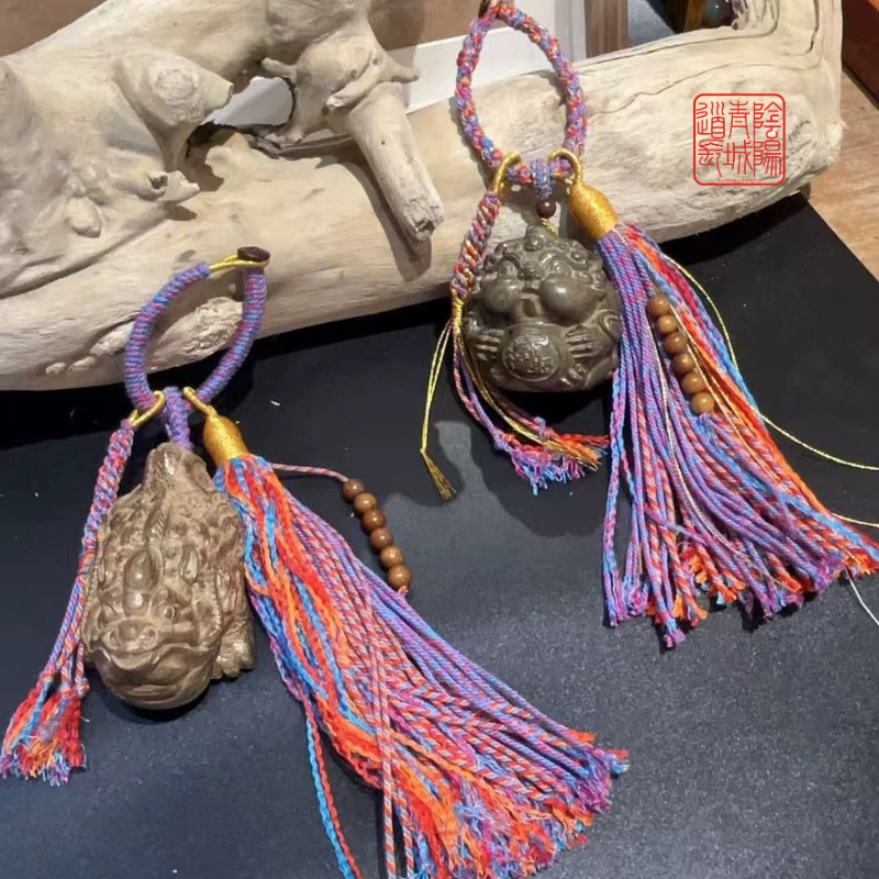 ⭐守財護主⭐金絲楠木金蟾貔貅包包掛件
