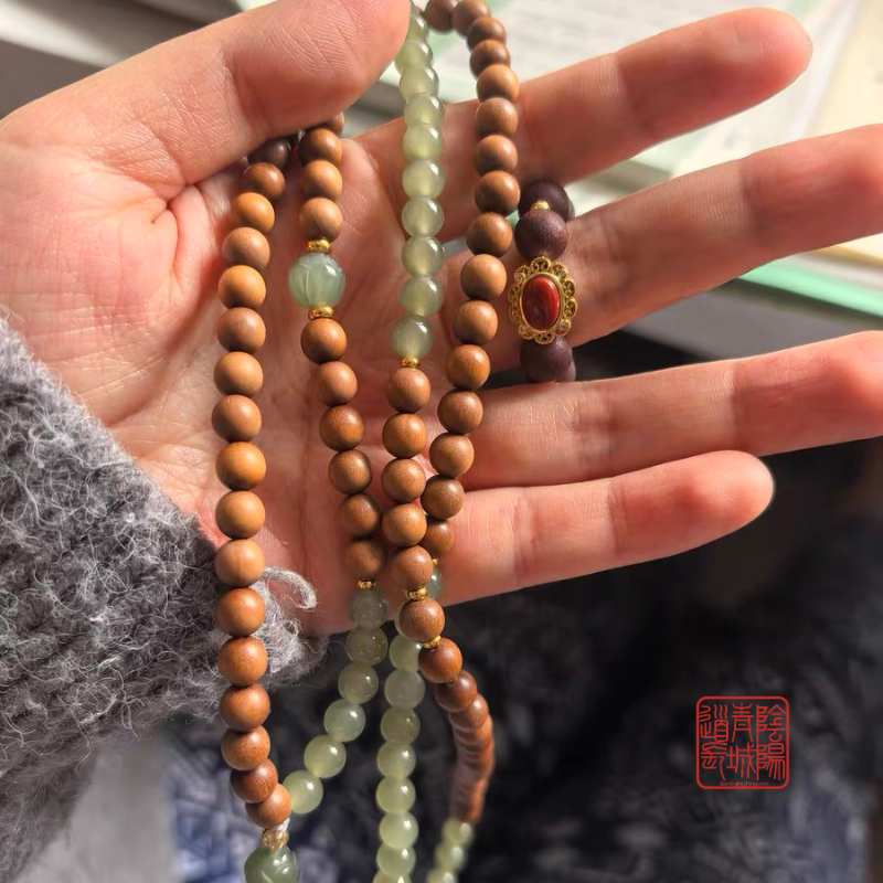 ⭐Calming and Sleep Aid⭐ Ban Shan Ban Shui Old Mountain Sandalwood and Hetian Jade Necklace (Woody Milky Fragrance)